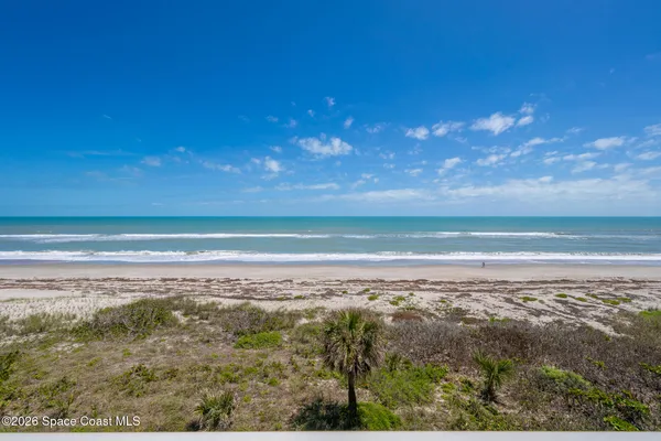 $460,000 | 1415 North Hwy A1A, Unit 402, Indialantic, FL 32903