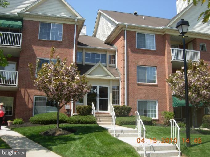 404 Kilree Road, Unit 201 Lutherville-Timonium, MD 21093 - Photo 2 of 16 Exterior #2
