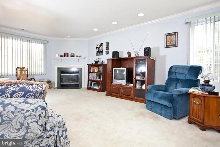404 Kilree Road, Unit 201 Lutherville-Timonium, MD 21093 - Photo 9 of 16 Living Room #3