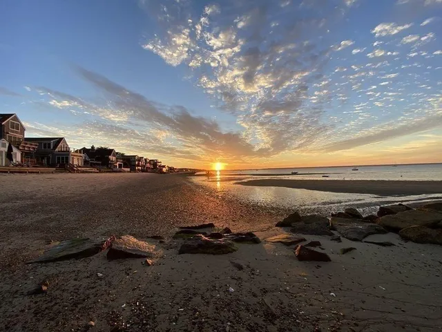 $699,999 | 495 Commercial Street, Unit U11, Provincetown, MA 02657