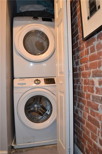 342 Service Way Pittsburgh, PA 15201 - Photo 17 of 23 SECOND FLOOR FULL SIZED WASHER AND DRYER!