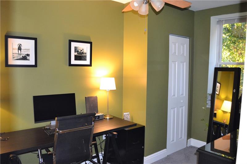342 Service Way Pittsburgh, PA 15201 - Photo 19 of 23 SECOND BEDROOMcan be used as an office, den, sitting room, workout area, etc...