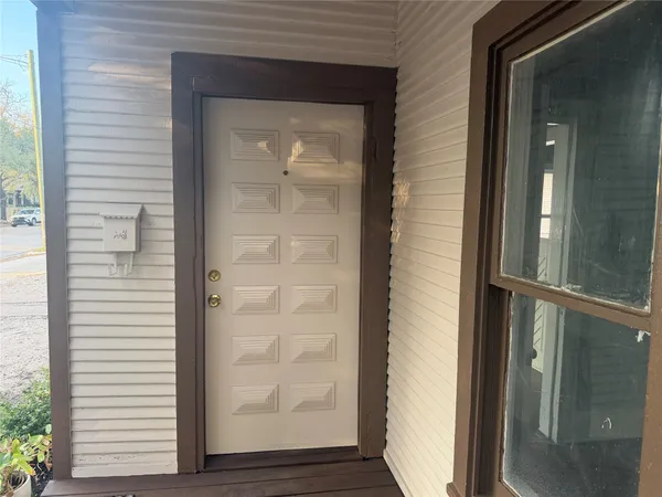 $2,950 | 1418 Yale Street, Houston, TX 77008