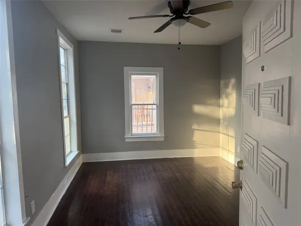 $2,950 | 1418 Yale Street, Houston, TX 77008