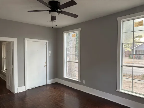 $2,950 | 1418 Yale Street, Houston, TX 77008