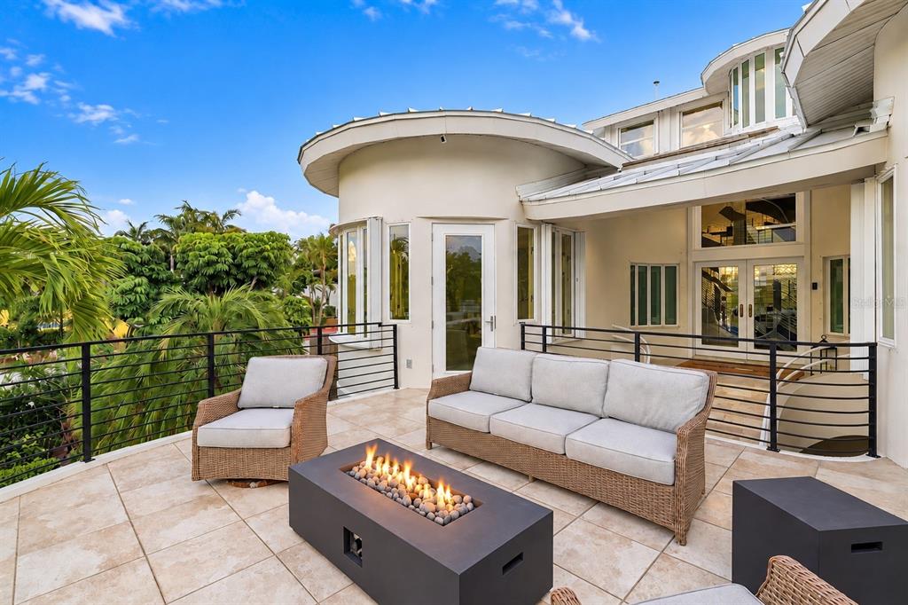 4034 Roberts Point Road Sarasota, FL 34242 - Photo 44 of 100 Gallery Image 44