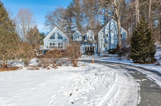 $895,000 | 23 Alyssum Drive, Amherst, MA 01002