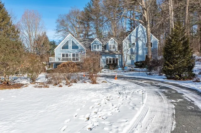 $895,000 | 23 Alyssum Drive, Amherst, MA 01002