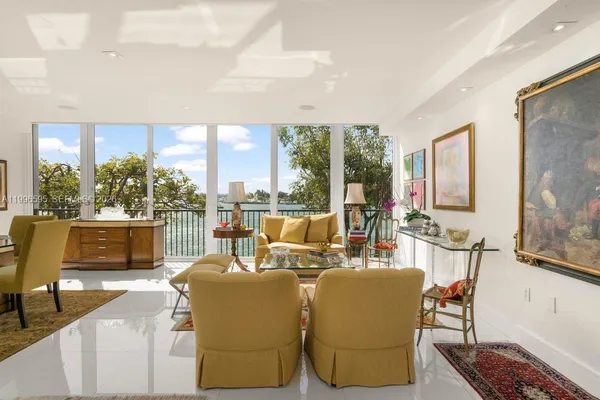 $23,500 | 1000 Venetian Way, Unit 105, Miami, FL 33139