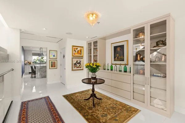 $23,500 | 1000 Venetian Way, Unit 105, Miami, FL 33139