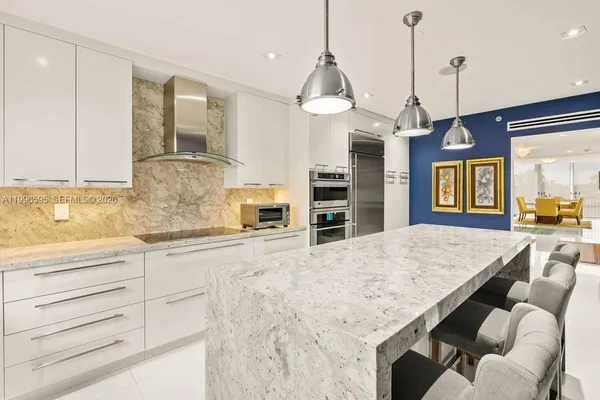 $23,500 | 1000 Venetian Way, Unit 105, Miami, FL 33139