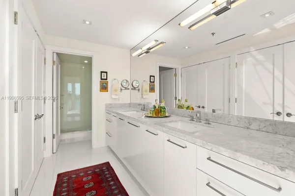 $23,500 | 1000 Venetian Way, Unit 105, Miami, FL 33139