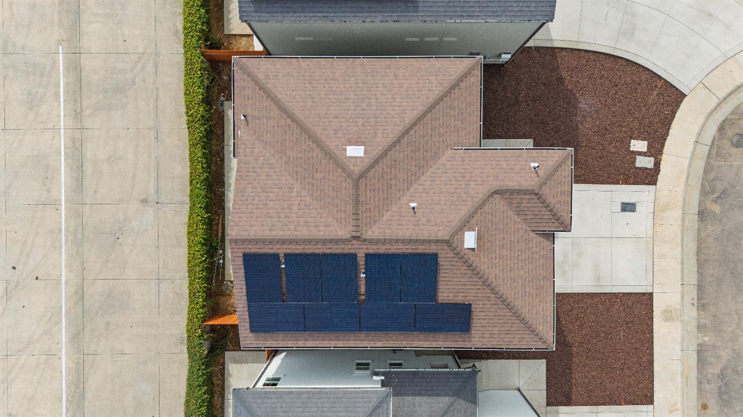 181 Park Circle Gridley, CA 95948 - Photo 12 of 20 a house with view of deck