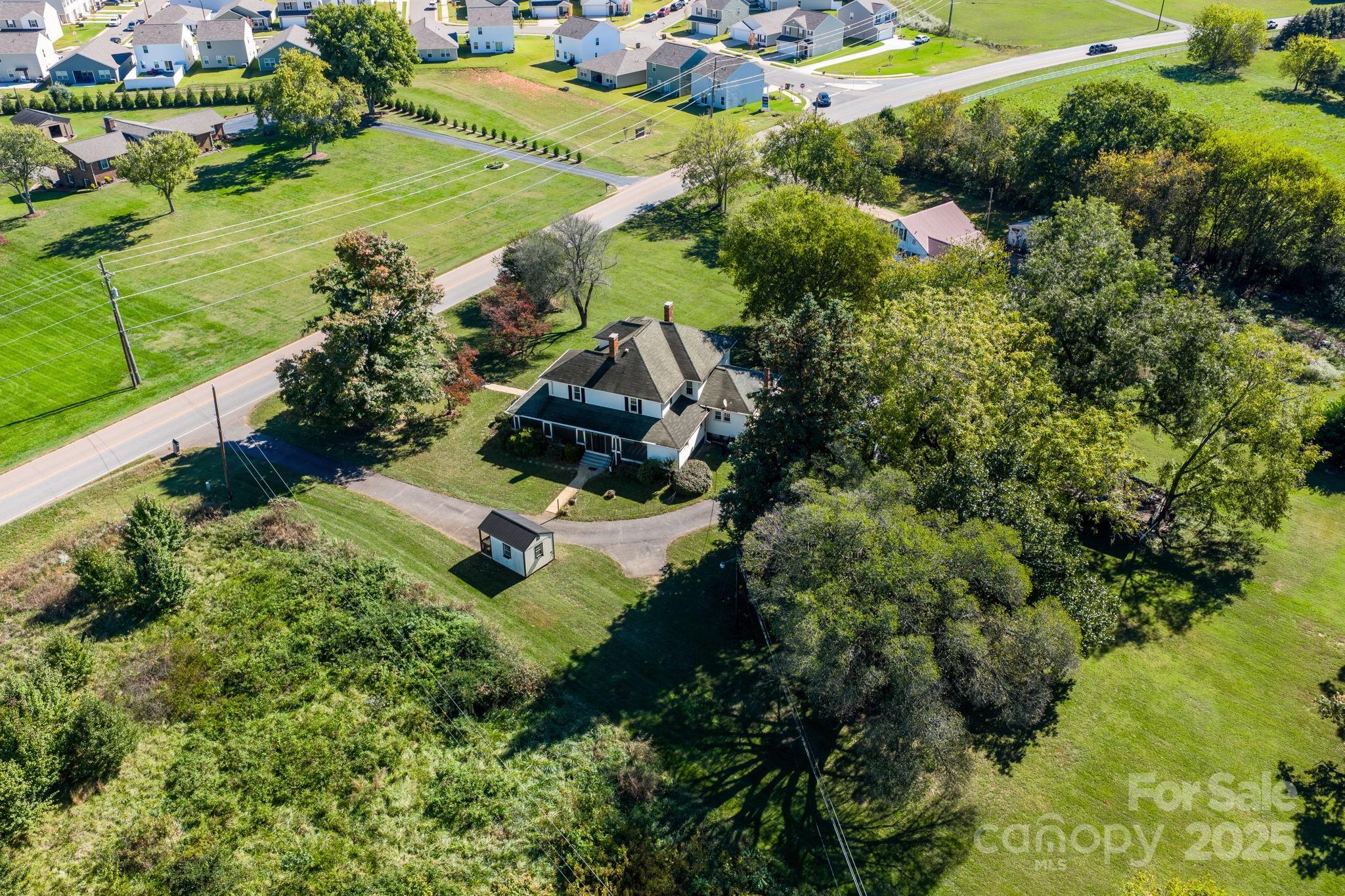 2461 Startown Road Newton, NC 28658 - Photo 43 of 45