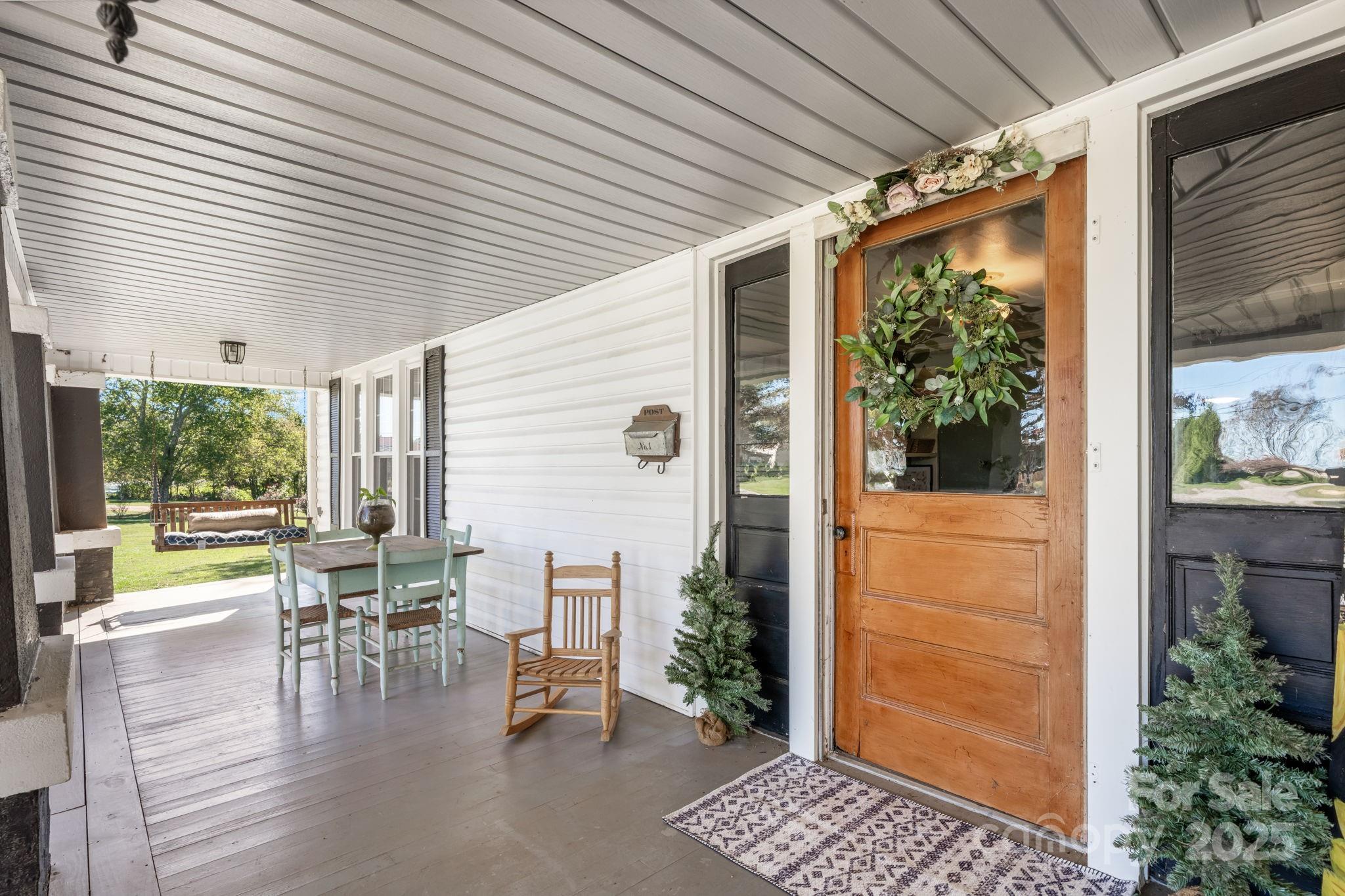 2461 Startown Road Newton, NC 28658 - Photo 6 of 45