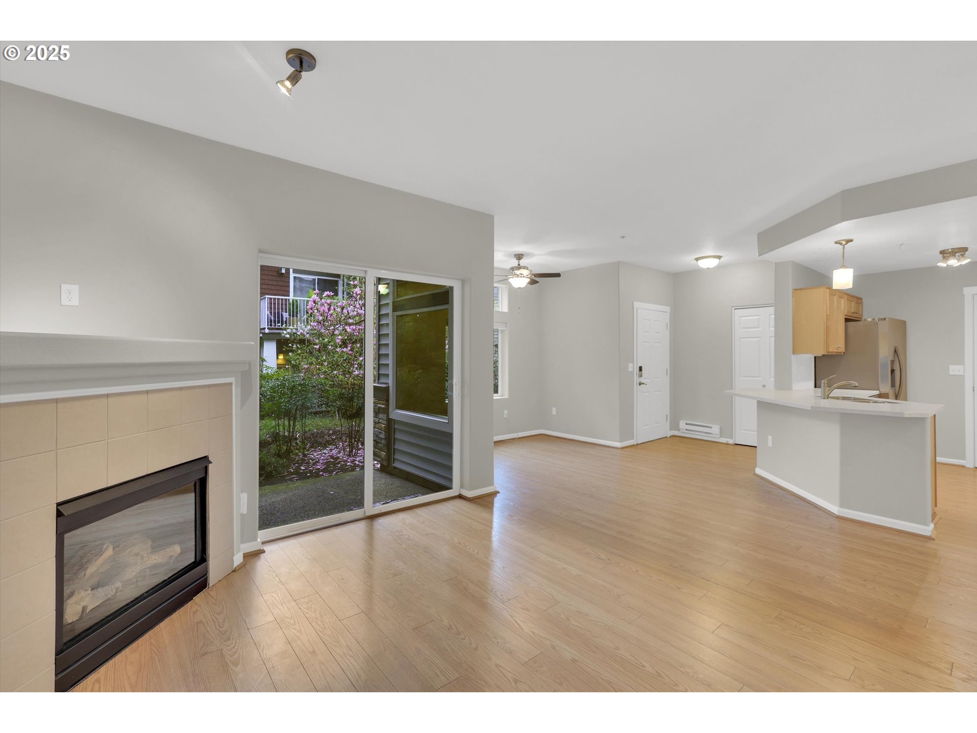 14815 Southwest Sandhill Loop, Unit 102 Beaverton, OR 97007 - Photo 11 of 21 Gallery Image 11