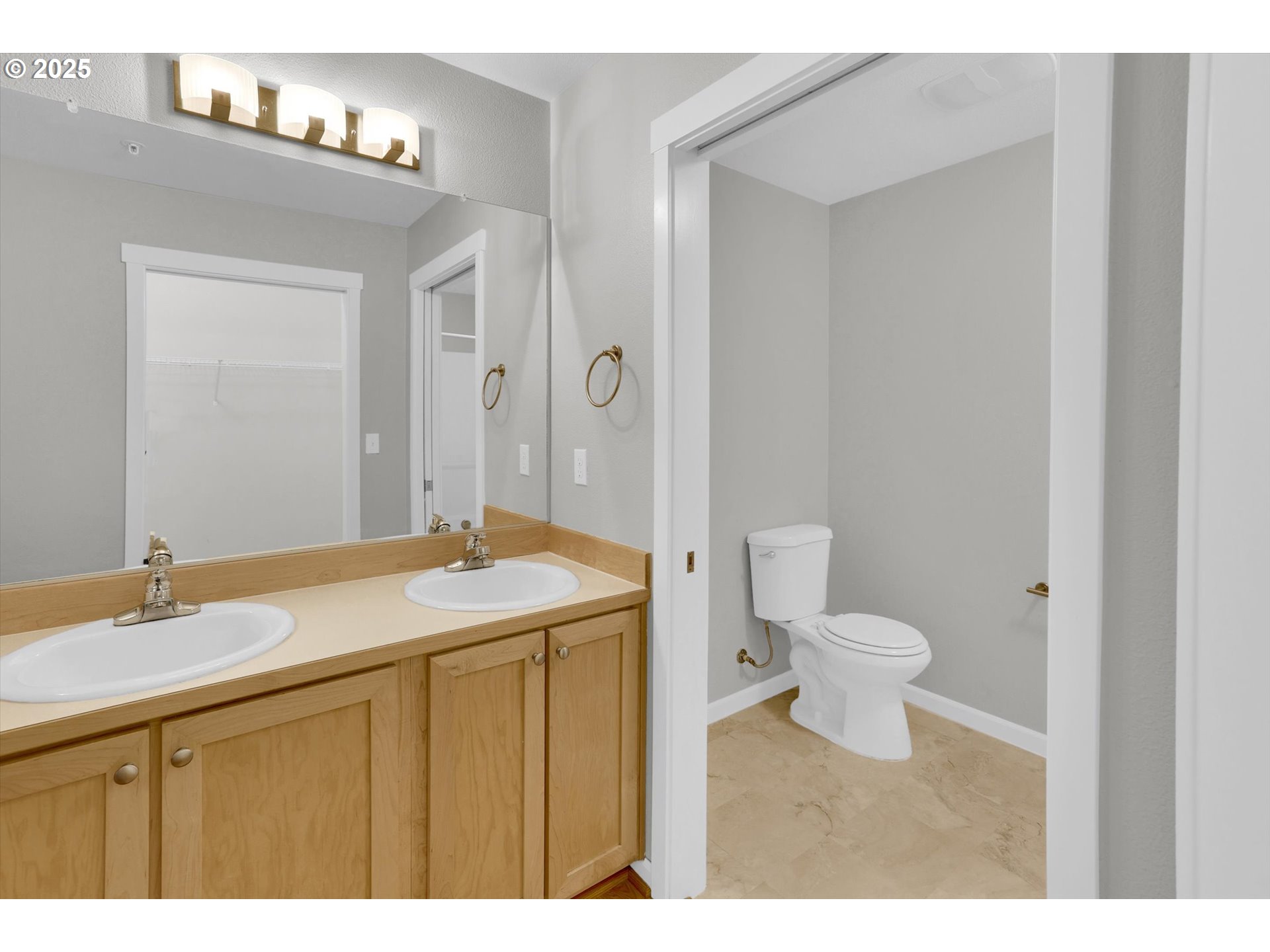 14815 Southwest Sandhill Loop, Unit 102 Beaverton, OR 97007 - Photo 14 of 21 Gallery Image 14