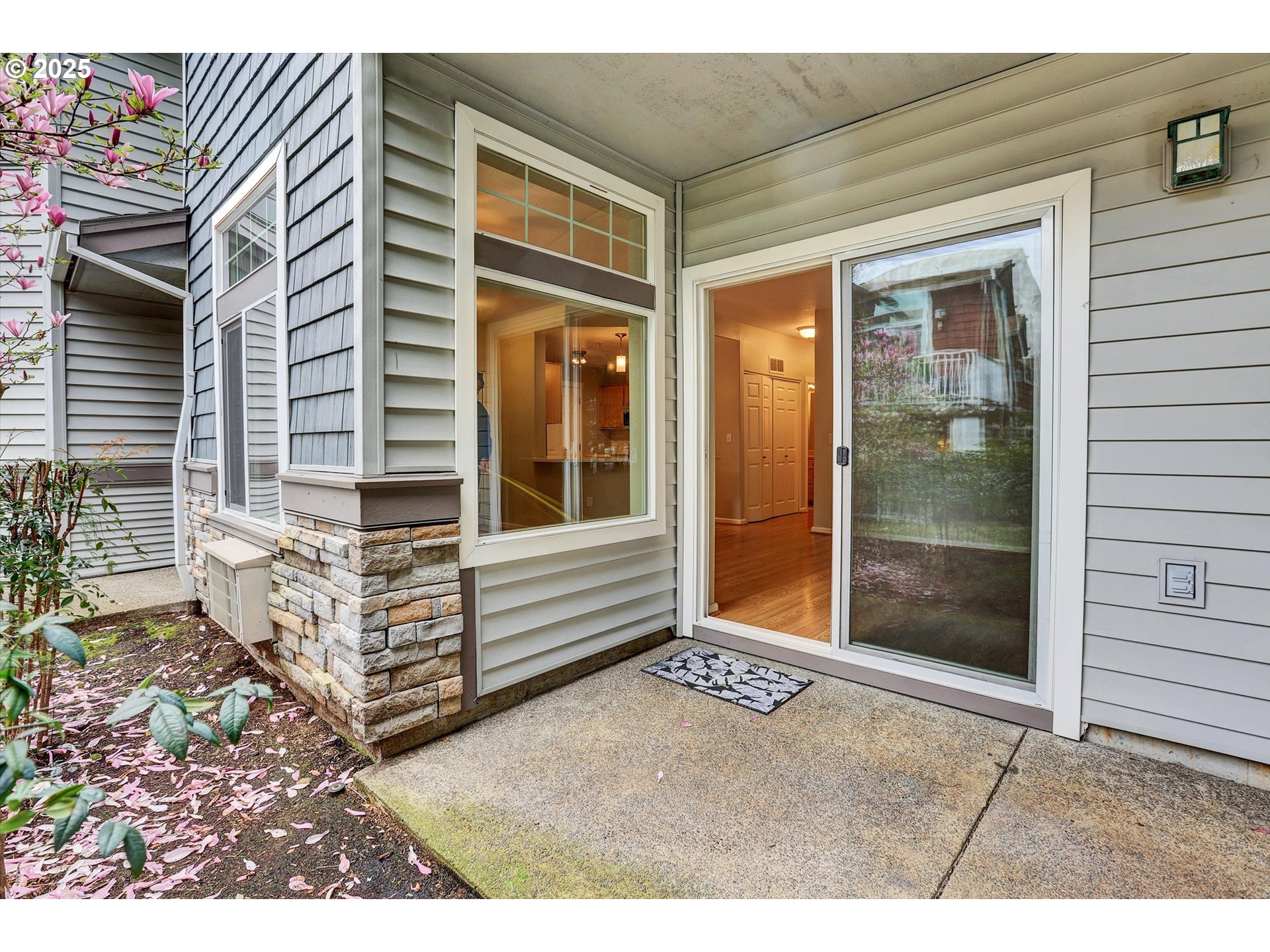 14815 Southwest Sandhill Loop, Unit 102 Beaverton, OR 97007 - Photo 18 of 21 Gallery Image 18