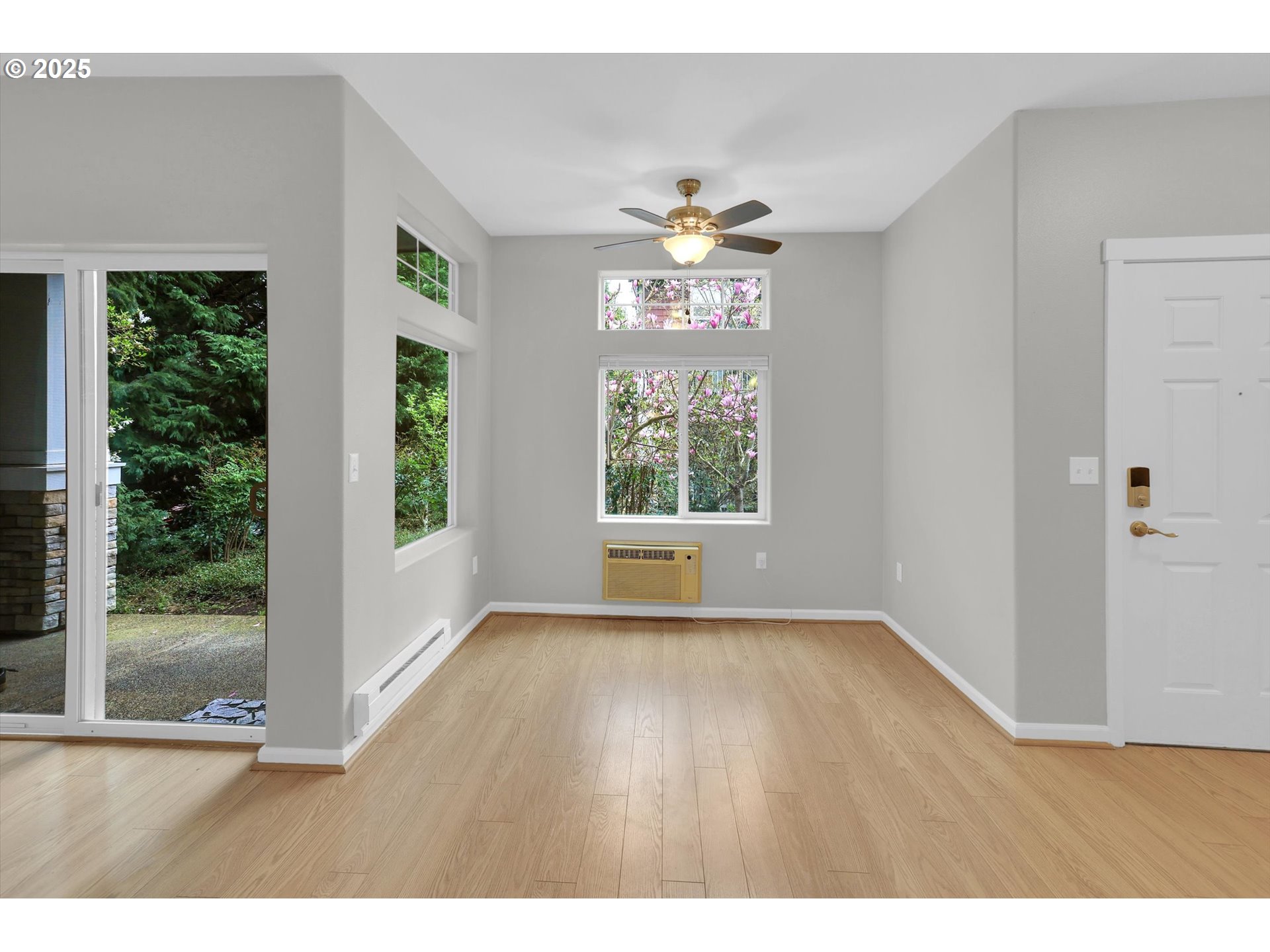 14815 Southwest Sandhill Loop, Unit 102 Beaverton, OR 97007 - Photo 4 of 21 Gallery Image 4