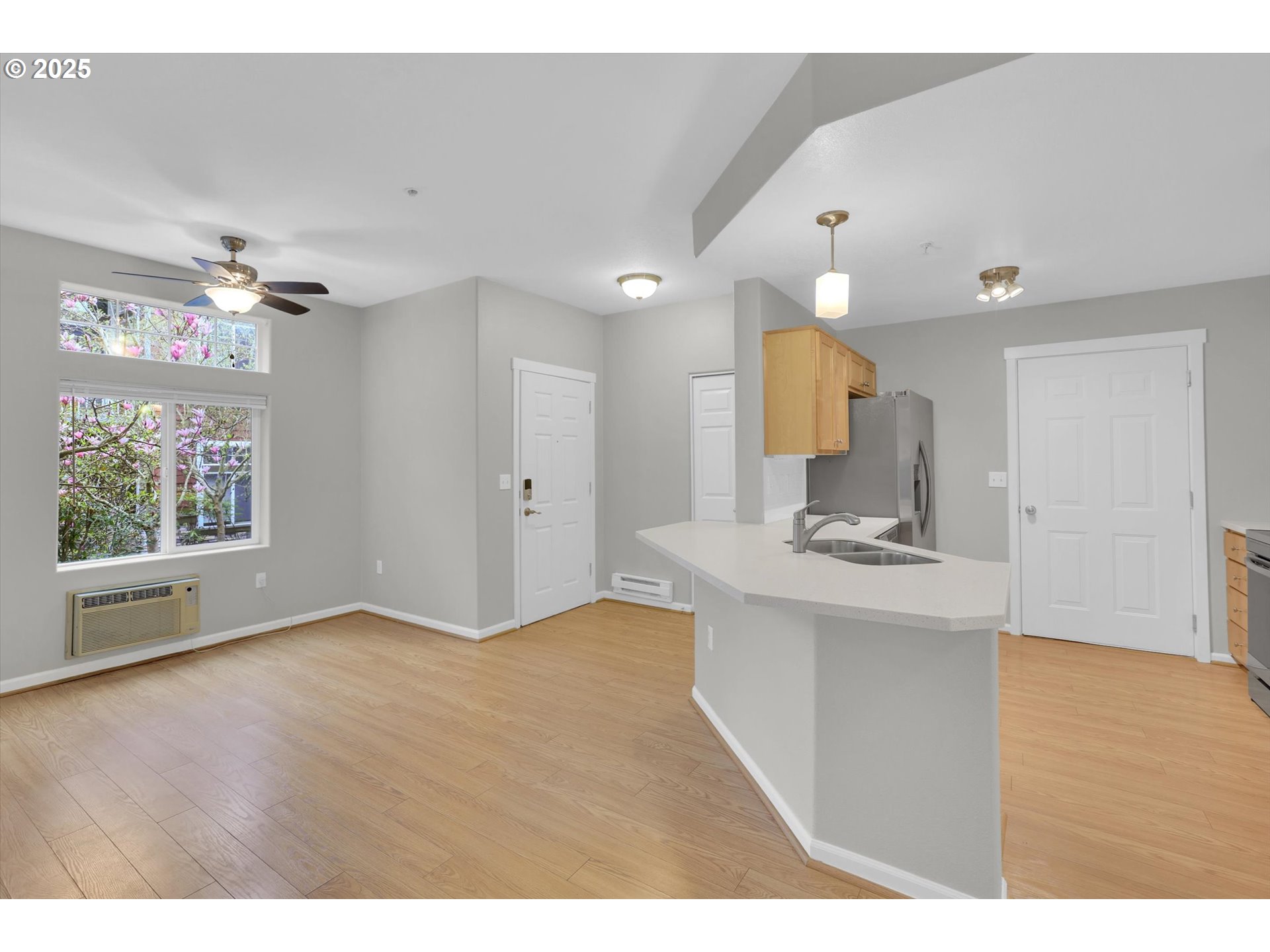 14815 Southwest Sandhill Loop, Unit 102 Beaverton, OR 97007 - Photo 5 of 21 Gallery Image 5