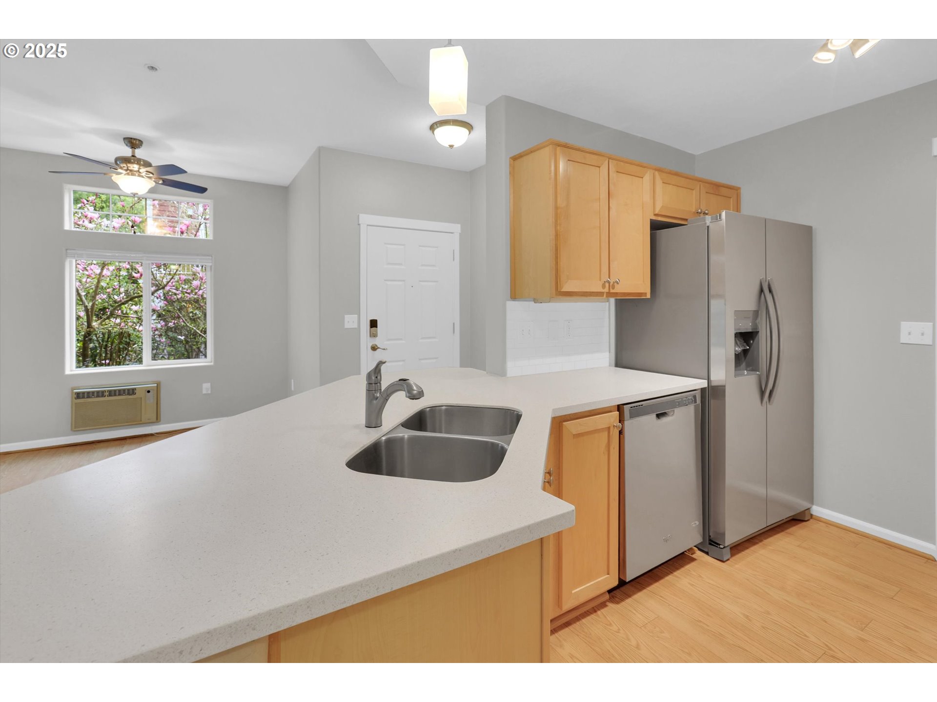 14815 Southwest Sandhill Loop, Unit 102 Beaverton, OR 97007 - Photo 8 of 21 Gallery Image 8