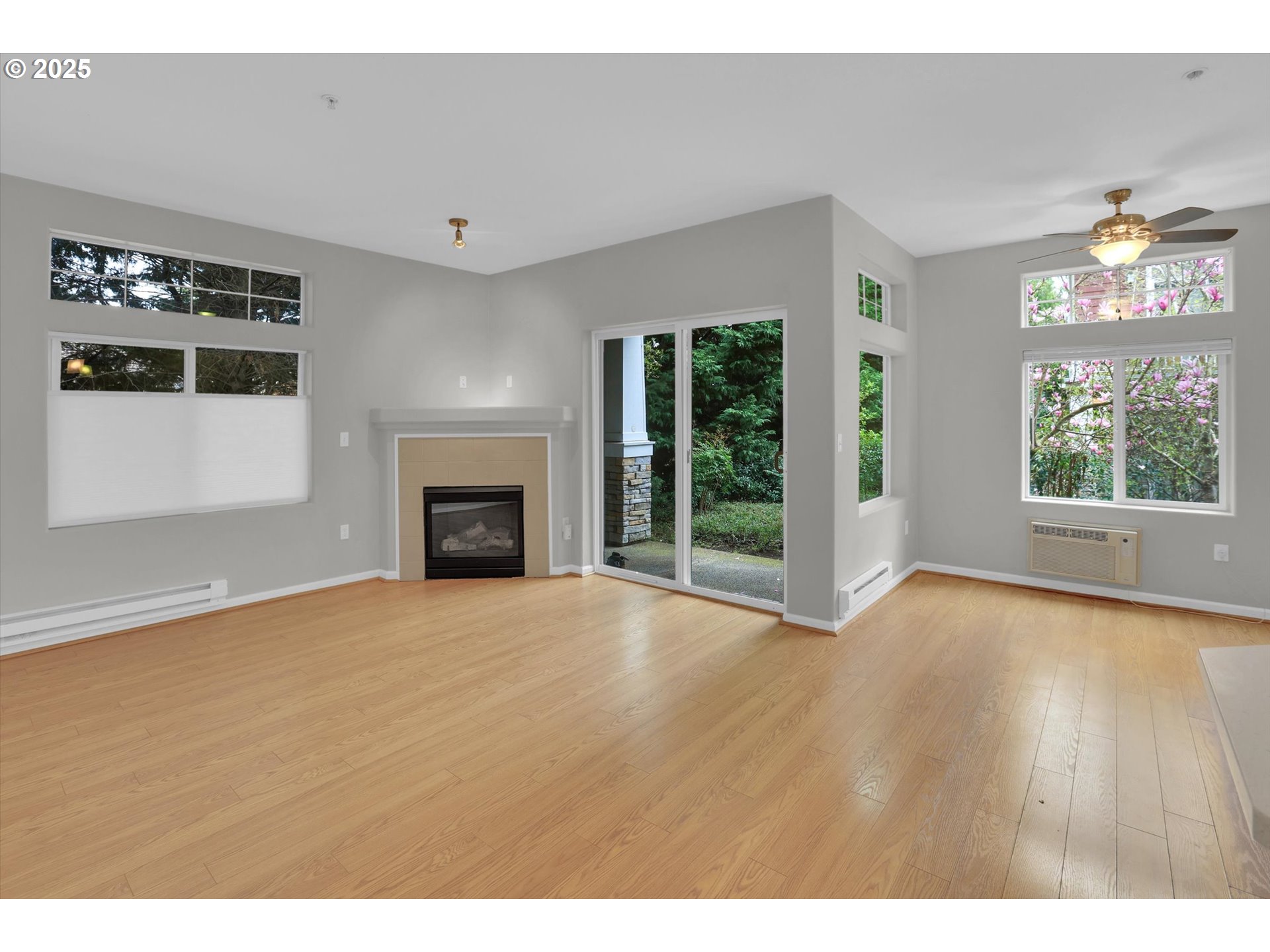 14815 Southwest Sandhill Loop, Unit 102 Beaverton, OR 97007 - Photo 9 of 21 Gallery Image 9