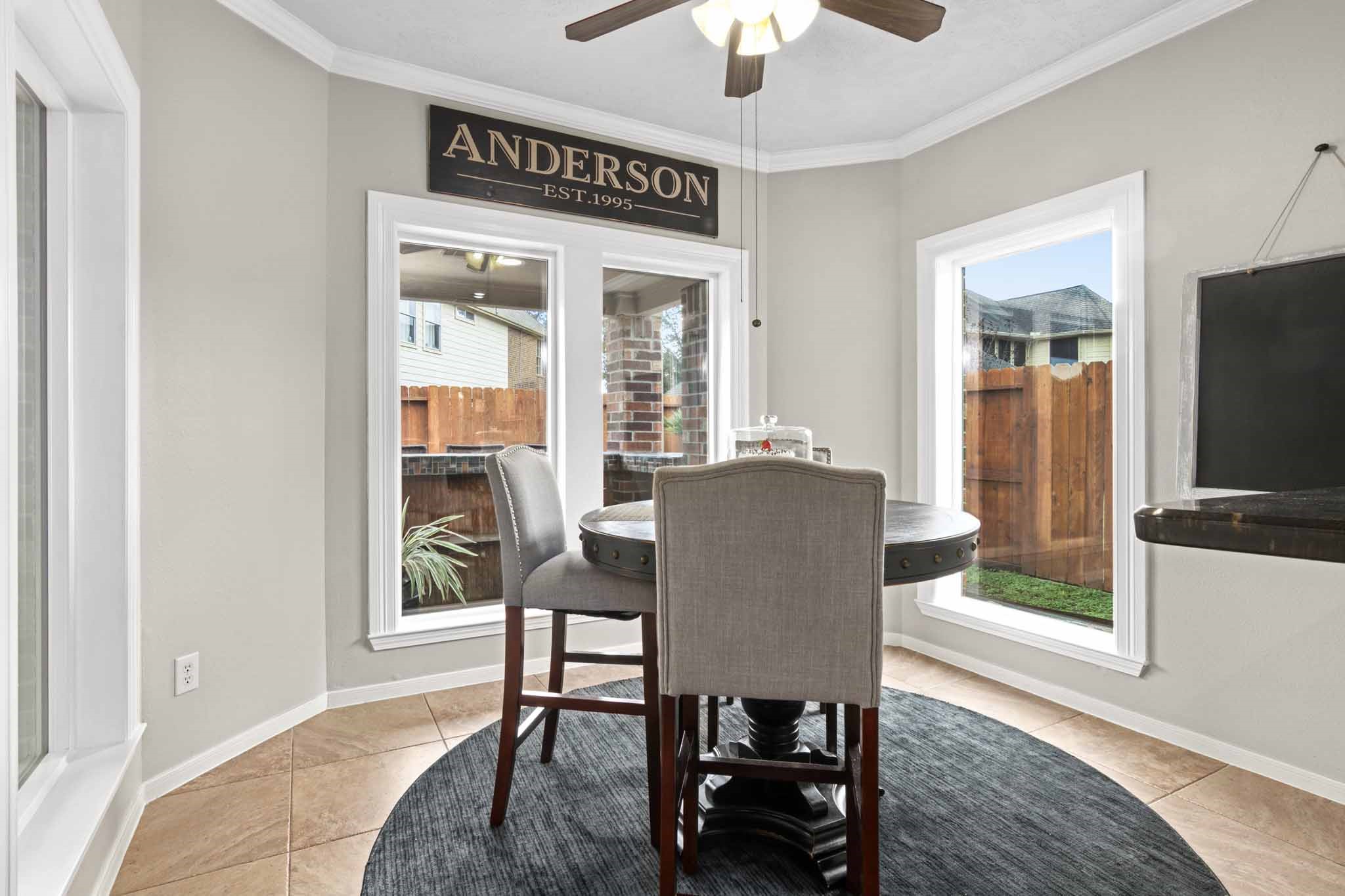 4311 Green Tree Court Pasadena, TX 77505 - Photo 20 of 49 Breakfast and dinner with a view.