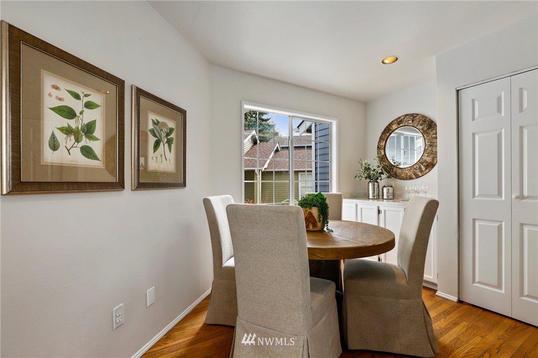 12704 Northeast 200th Place Bothell, WA 98011 - Photo 12 of 35 Gallery Image 12