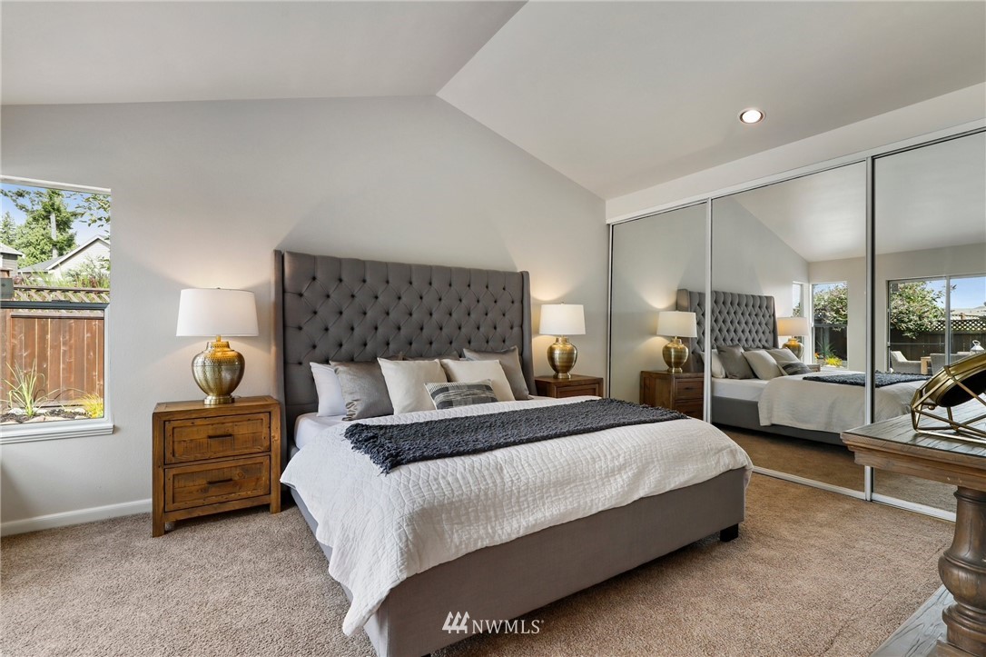 12704 Northeast 200th Place Bothell, WA 98011 - Photo 14 of 35 Gallery Image 14