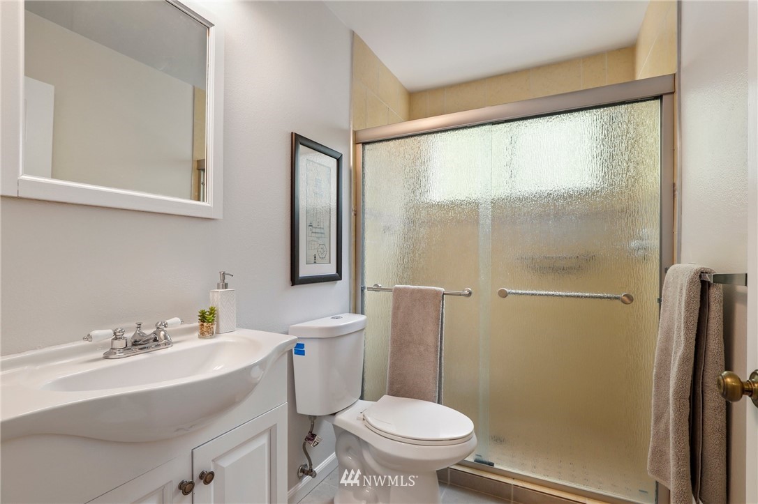 12704 Northeast 200th Place Bothell, WA 98011 - Photo 20 of 35 Gallery Image 20