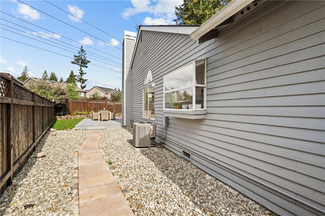 12704 Northeast 200th Place Bothell, WA 98011 - Photo 30 of 35 Gallery Image 30