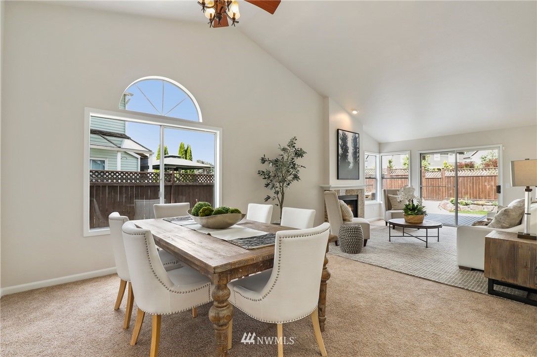 12704 Northeast 200th Place Bothell, WA 98011 - Photo 5 of 35 Gallery Image 5