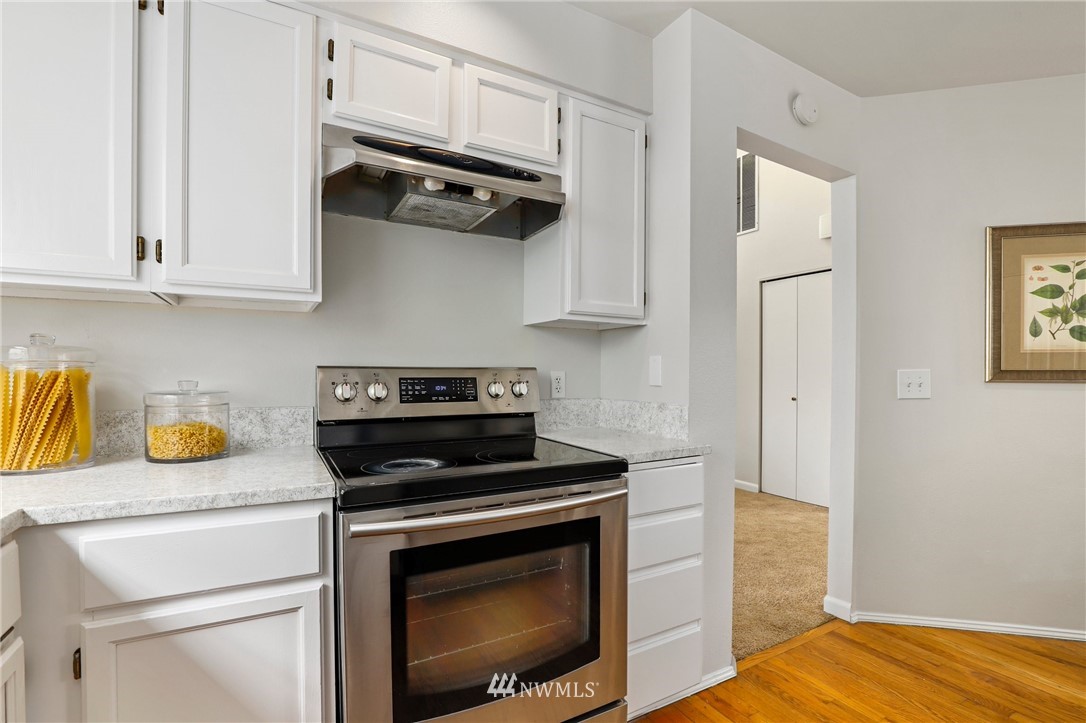 12704 Northeast 200th Place Bothell, WA 98011 - Photo 9 of 35 Gallery Image 9