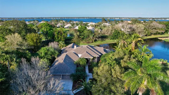 $920,000 | 2400 Northwest Lakeridge Drive, Palm City, FL 34990