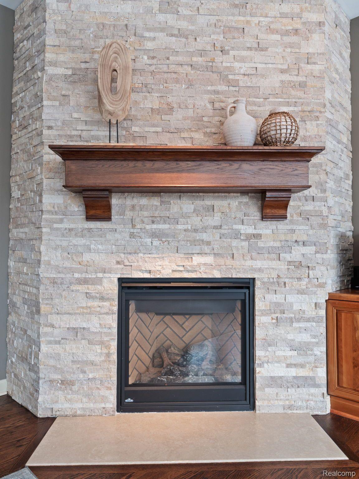 4880 Dow Ridge Road West Bloomfield, MI 48324 - Photo 13 of 34 Gallery Image 13