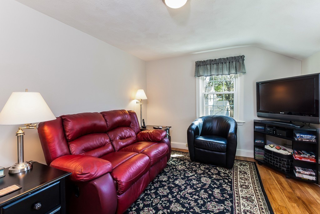 60 Sims Road Quincy, MA 02170 - Photo 14 of 28 Gallery Image 14