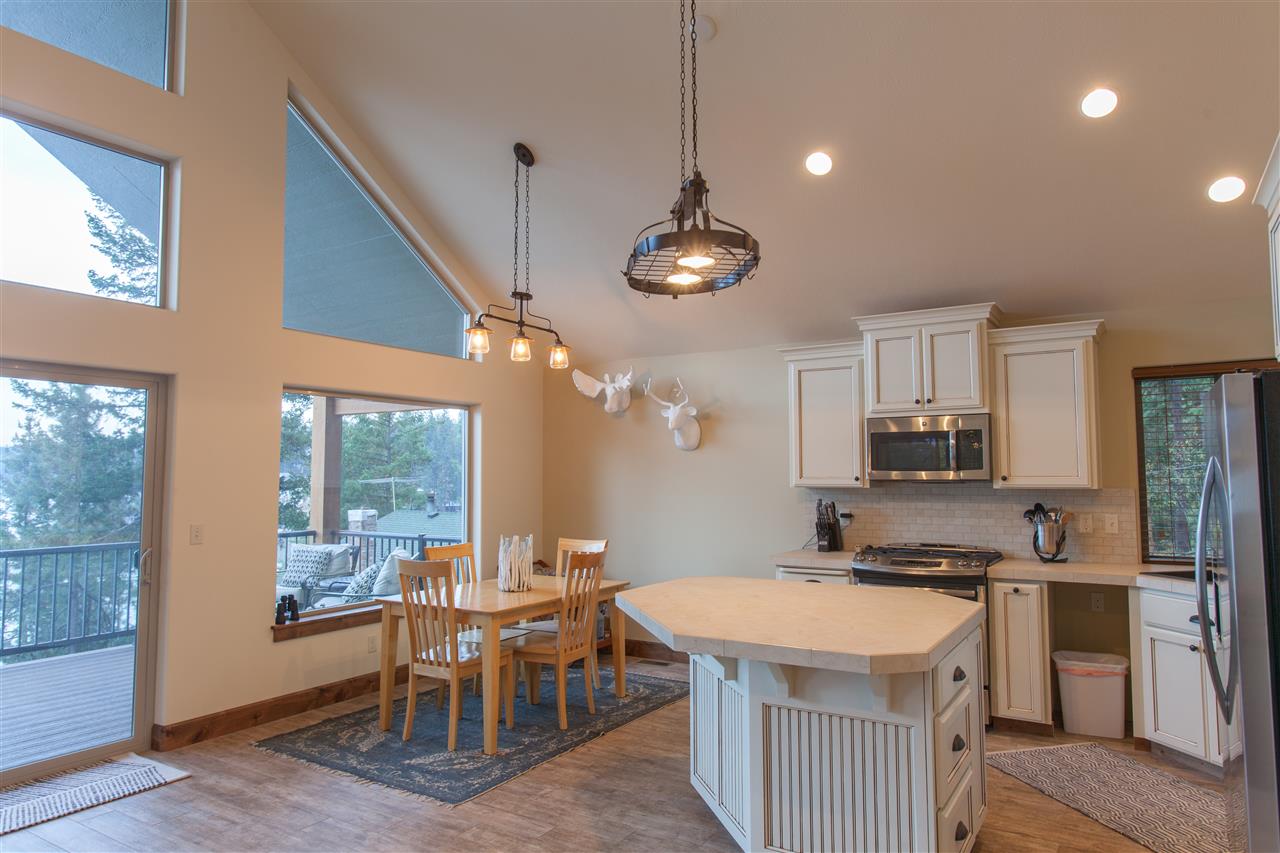43981 Silver Beach Road Loon Lake, WA 99148 - Photo 4 of 20 Gallery Image 4