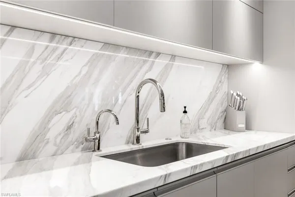 a close view of sink and tap