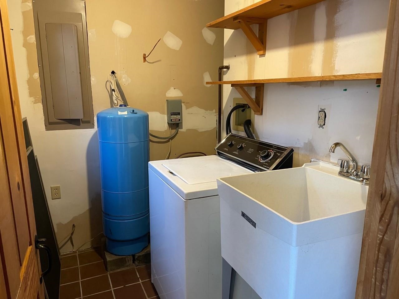 651 Summerhill Road Walden, VT 05843 - Photo 16 of 40