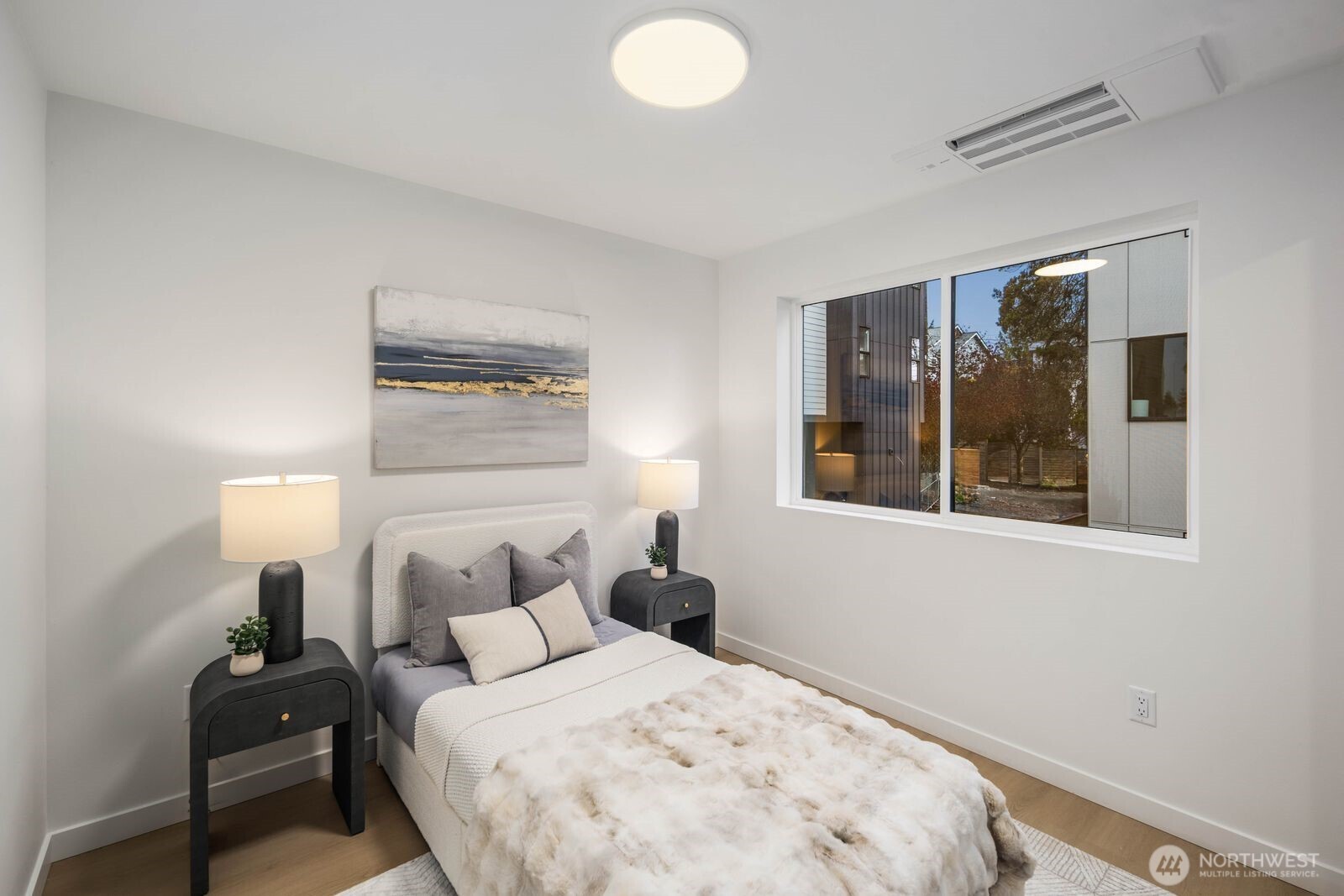 939 North 87th Street, Unit A Seattle, WA 98103 - Photo 12 of 35