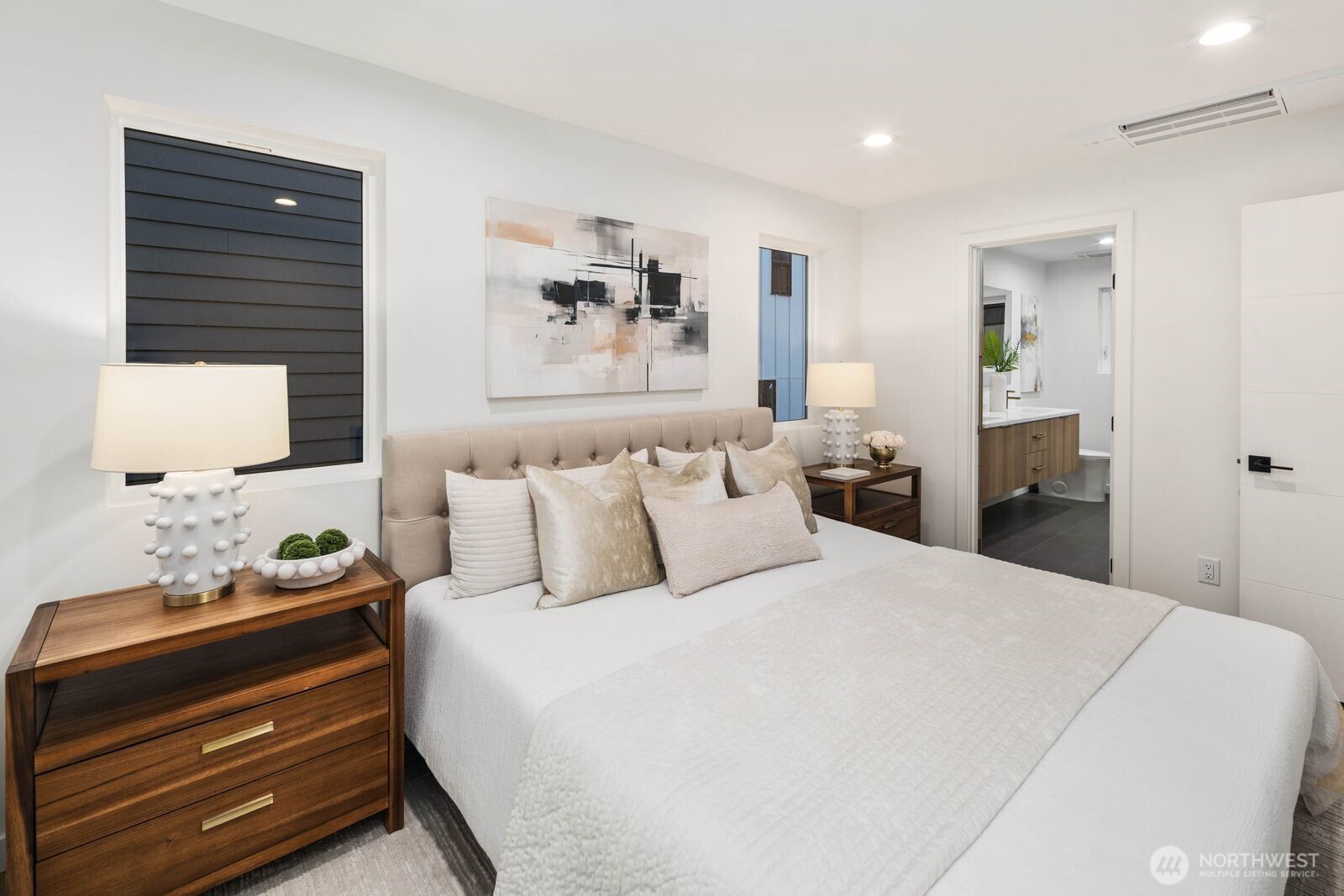 939 North 87th Street, Unit A Seattle, WA 98103 - Photo 16 of 35