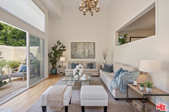 $2,185,000 | 129 Alta Avenue, Unit 14, Santa Monica, CA 90402