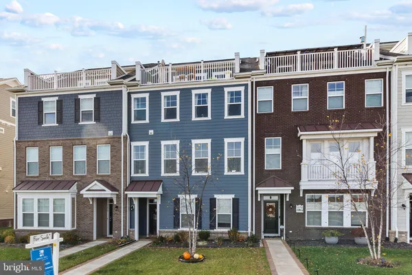 $699,900 | 1672 Sandpiper Bay Loop, Dumfries, VA 22026