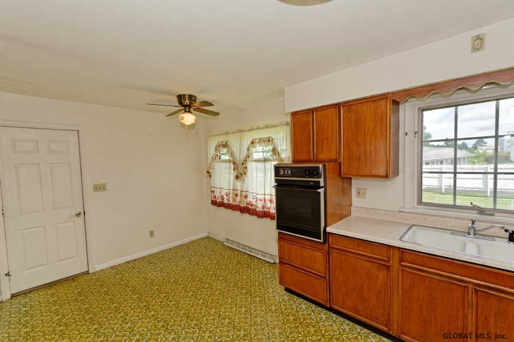 7 Riverview Terrace Rensselaer, NY 12144 - Photo 7 of 21 Photo 7