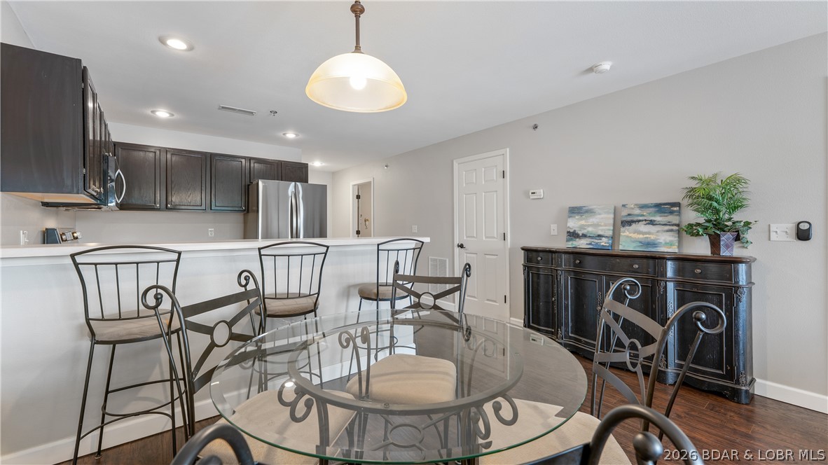 194 Sac Road, Unit D302 Sunrise Beach, MO 65079 - Photo 5 of 31