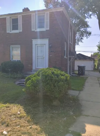 $1,550 | 9848 South Yates Boulevard, Chicago, IL 60617
