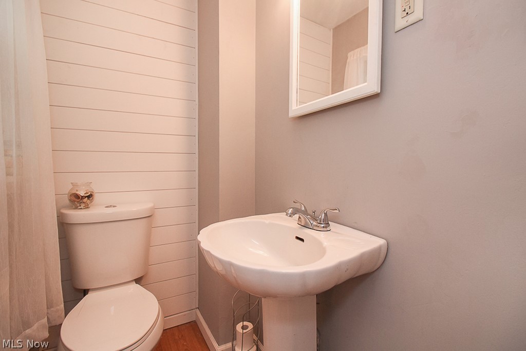 1647 Fairfax Road Akron, OH 44313 - Photo 8 of 16 Gallery Image 8