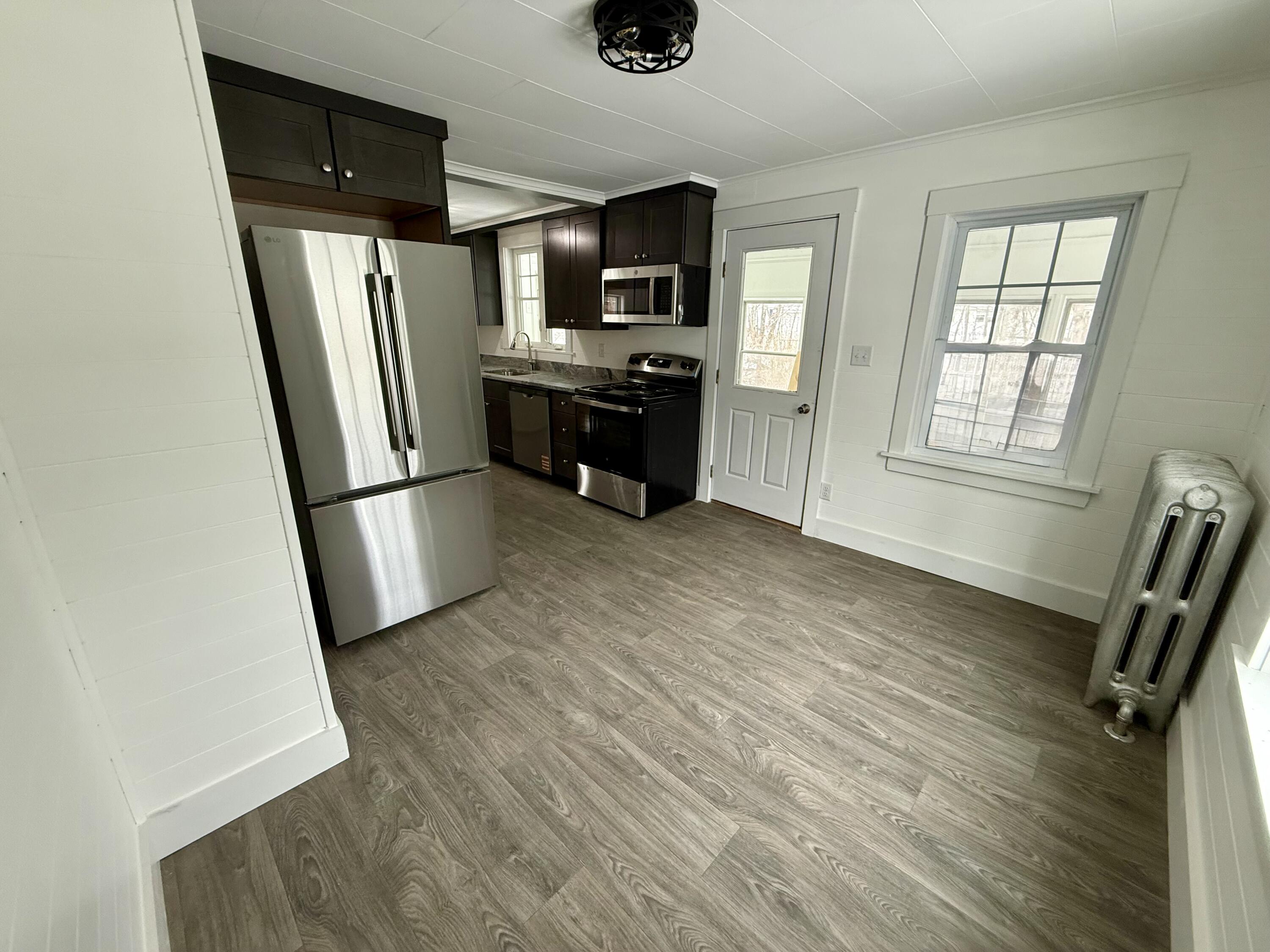 159 South Main Street Auburn, ME 04210 - Photo 6 of 17 Kitchen/Dining