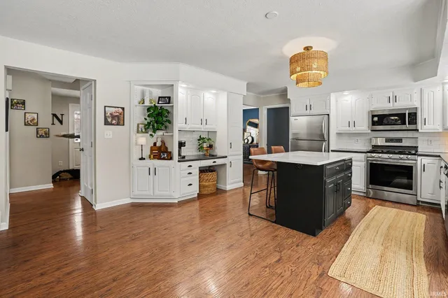 $355,000 | 59321 Teaberry Court, Elkhart, IN 46517