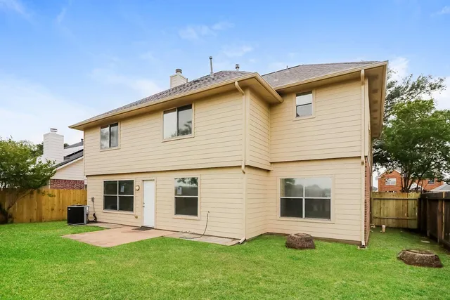 $2,330 | 23043 North Waterlily Drive, Richmond, TX 77406